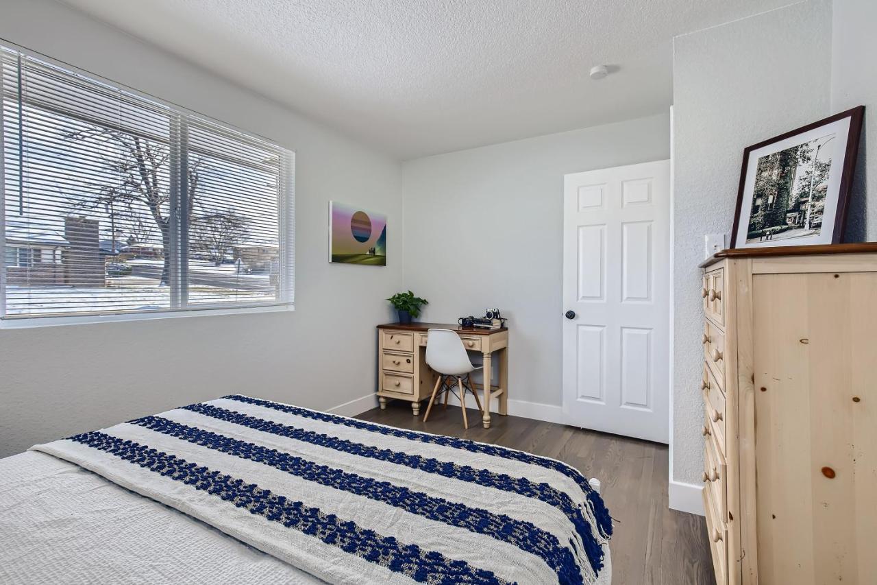 Peaceful Downtown Denver Retreat: 4BR Comfort Arvada Exterior photo